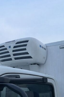 테르모 킹 RV580E 트럭 냉장 장치 C450을 24V DC, 뜨거운 가스 해빙 및 가벼운 무게 대기 시스템으로 교체하십시오.